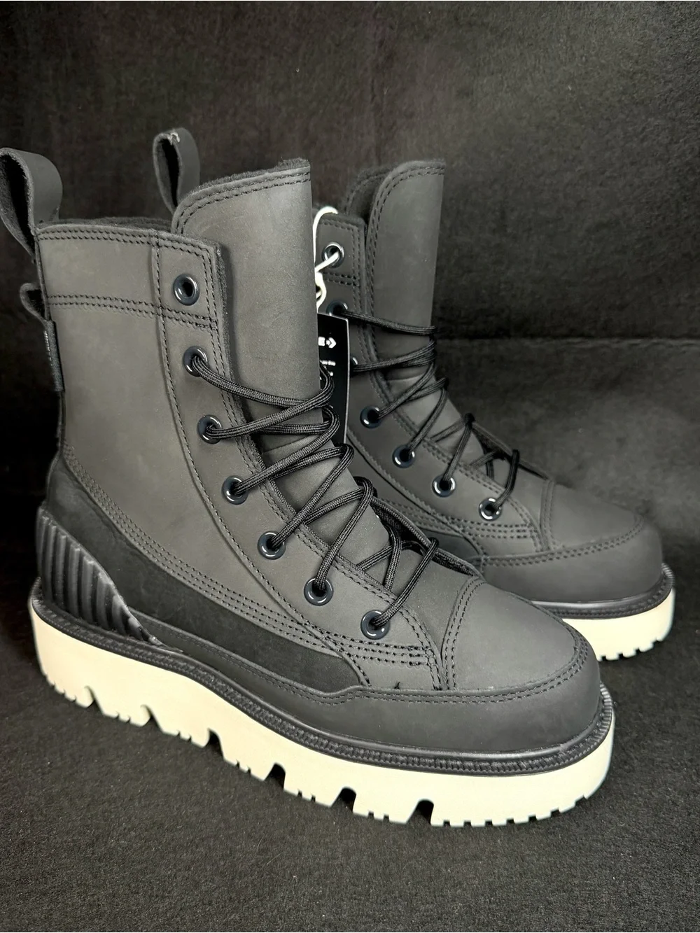 Chuck 70 Rugged Waterproof Boot | Sz 6